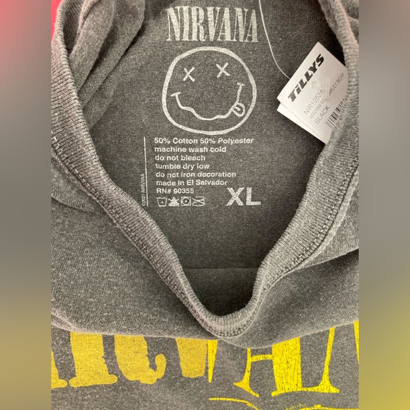 NWT Vintage Style Nirvana Band Tee - Picture 3 of 3